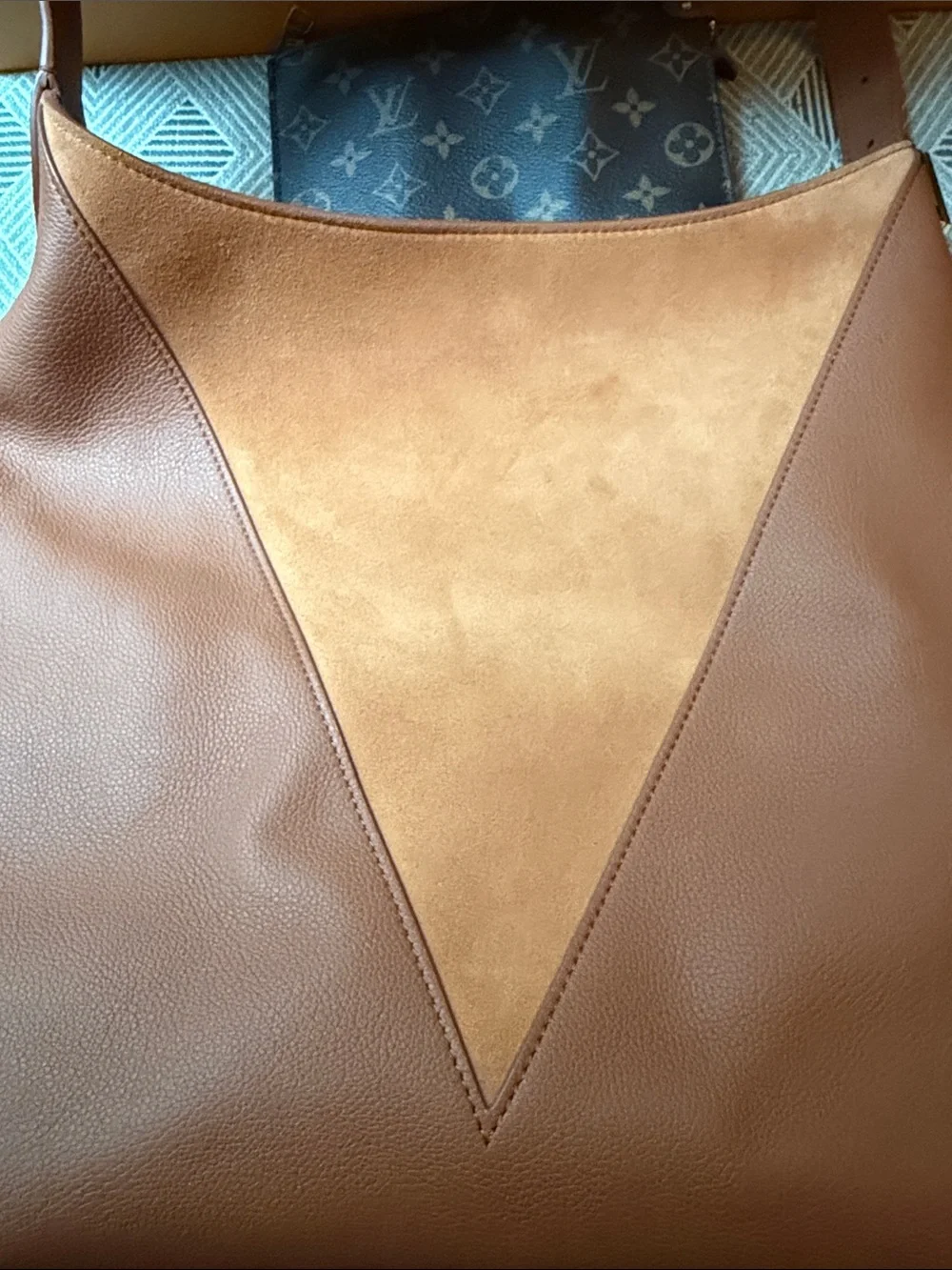 NWT Authentic Louis Vuitton Low Key Suede Hobo MM